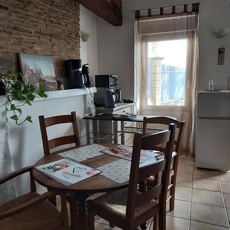 بيت ضيافة Bellevue 3 Rue Du Bourg A Montastruc 47380 Entree Independante 3*