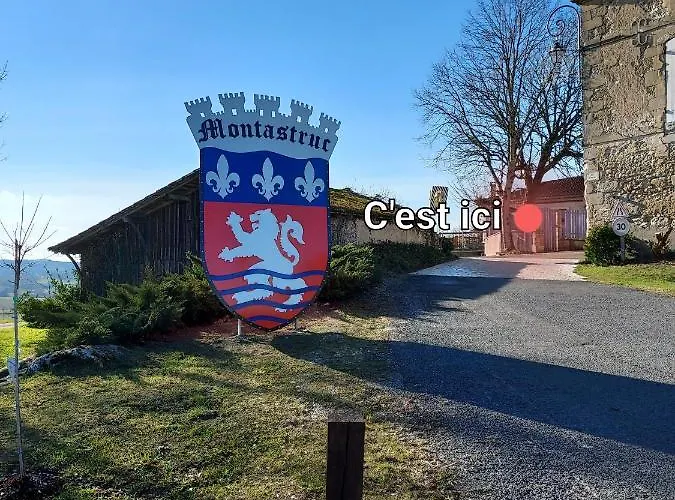 Bellevue 3 Rue Du Bourg A Montastruc 47380 Entrée Indépendante Montastruc (Hautes-Pyrenees)